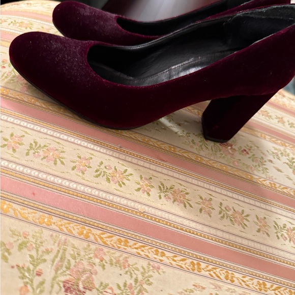 Vero Cuoio Red Elegant Heels - Picture 8 of 11